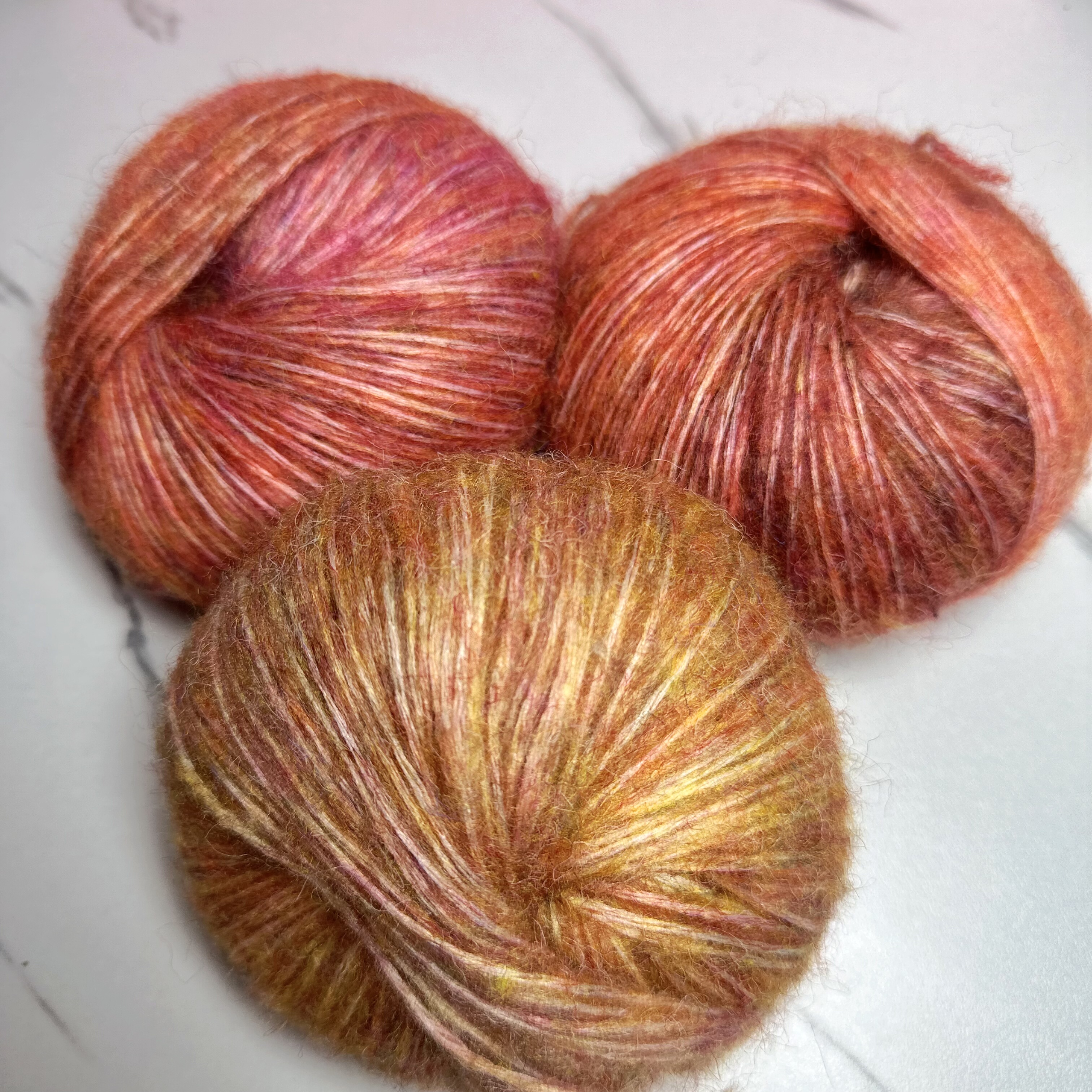 网红蛋糕喷毛纱马海毛长段染渐变