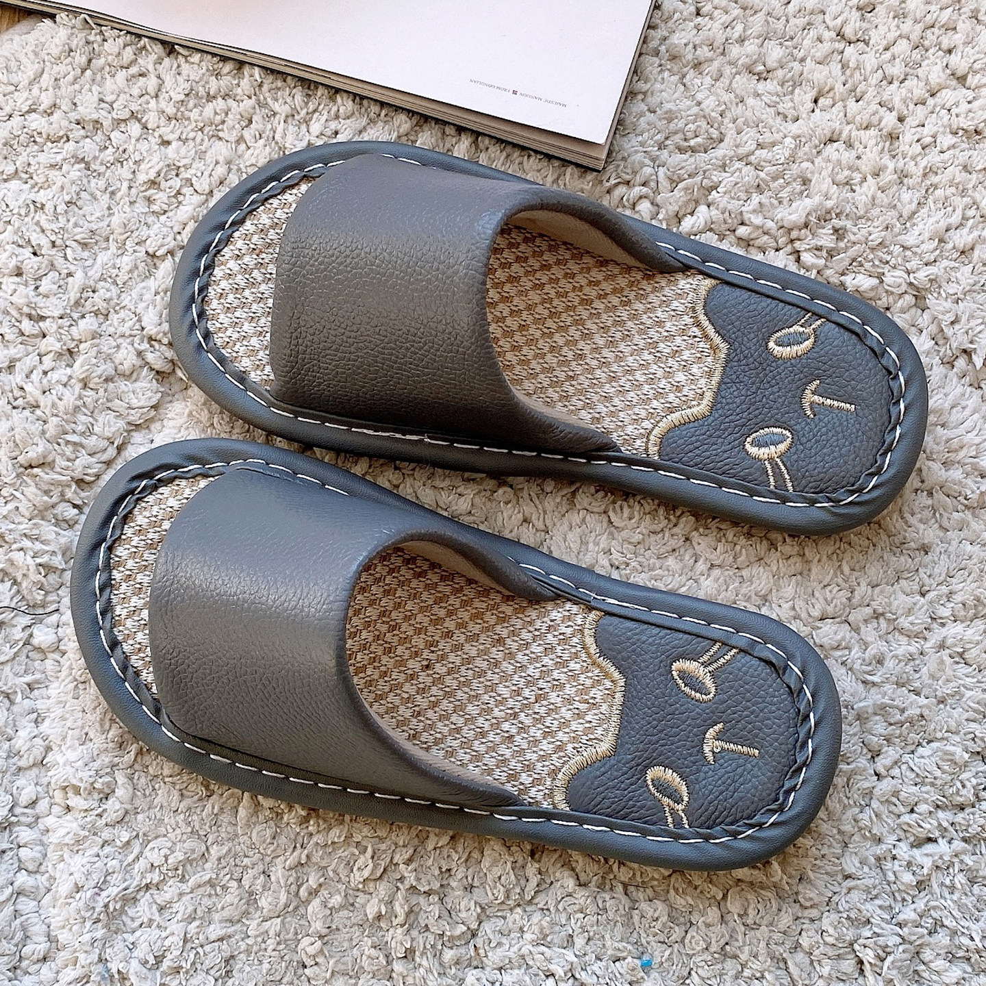 牛皮棉麻儿童一字型家居拖鞋夏季室内家用地板防滑凉拖鞋亲子款