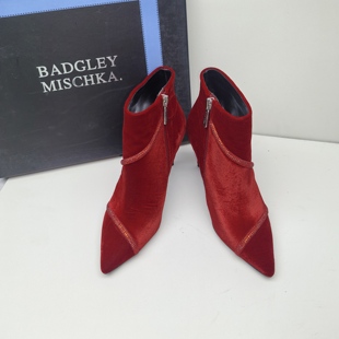Badgley Mischka百吉利米西卡时尚尖头水钻婚宴换季清仓女短靴