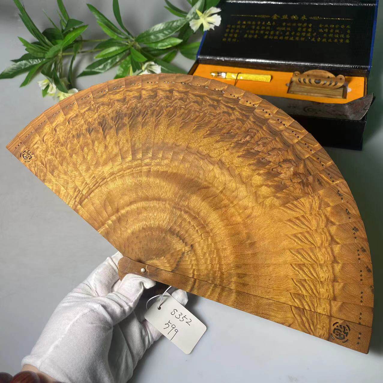 金丝楠木扇子中国风扇子复古古装配饰折扇小叶桢楠水波纹s352