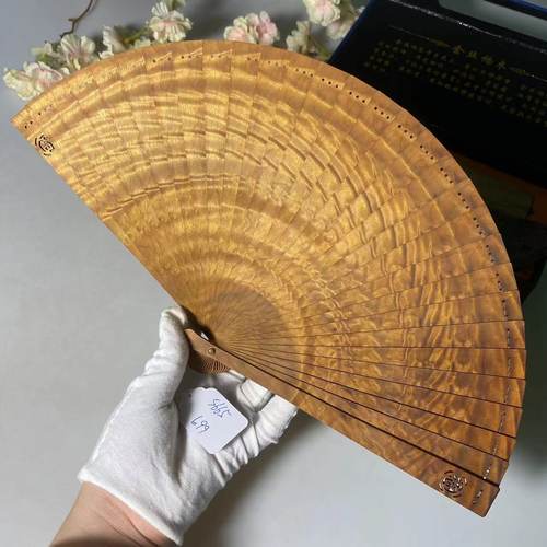 金丝楠木扇子中国风扇子小叶桢楠