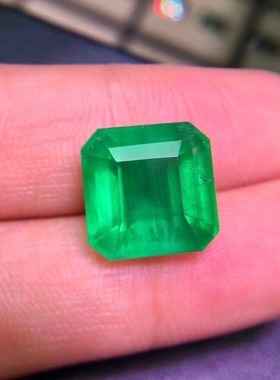 8ct天然无烧祖母绿裸石guild证正方形大台面八边形宝石鲜绿色戒面