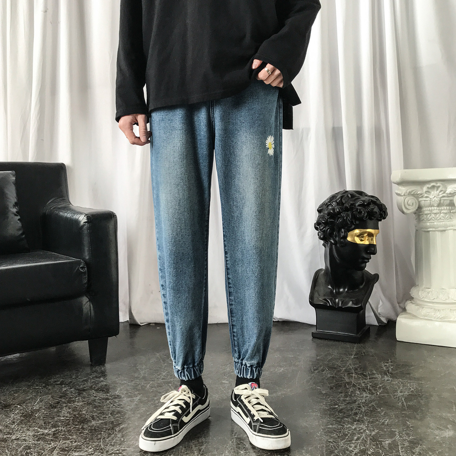 主推！2021春夏雏菊刺绣牛仔九分裤小脚裤NB108P58,男装牛仔裤,电商C303