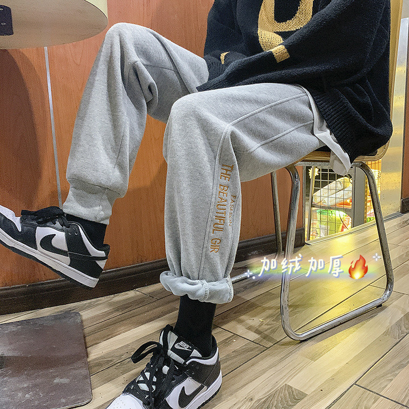 主推加绒加厚英文字母刺绣卫裤！男女中性休闲运动束脚裤NB688,男装休闲裤,电商C303