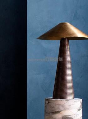 工厂直销现代法式时尚MIRAMAR纹理底座灯 锥形古铜灯罩售楼处前台