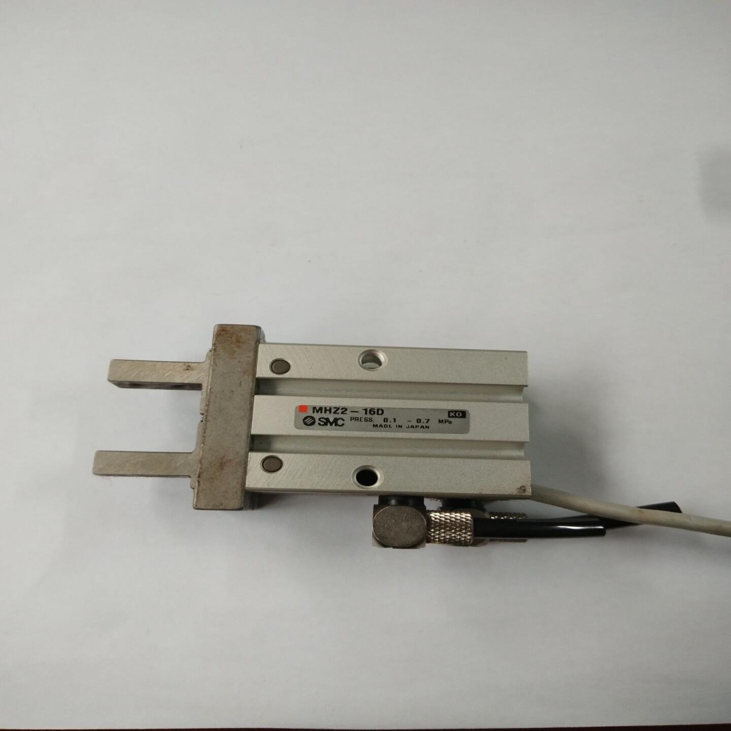 原装拆机SMC手指气缸MHZ2-16D现货实物图询价