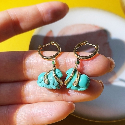 18K金绿松石立体唐马耳环