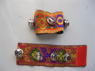 云南少数民族舞蹈配饰/佤族苗族舞蹈表演用品/傣族舞台演出手铃铛