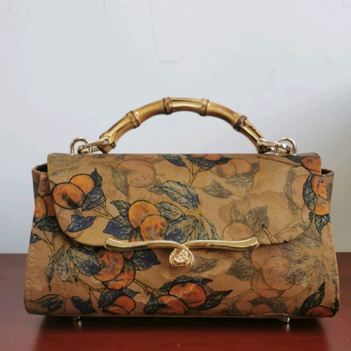 Живая комната мастерской NISHI