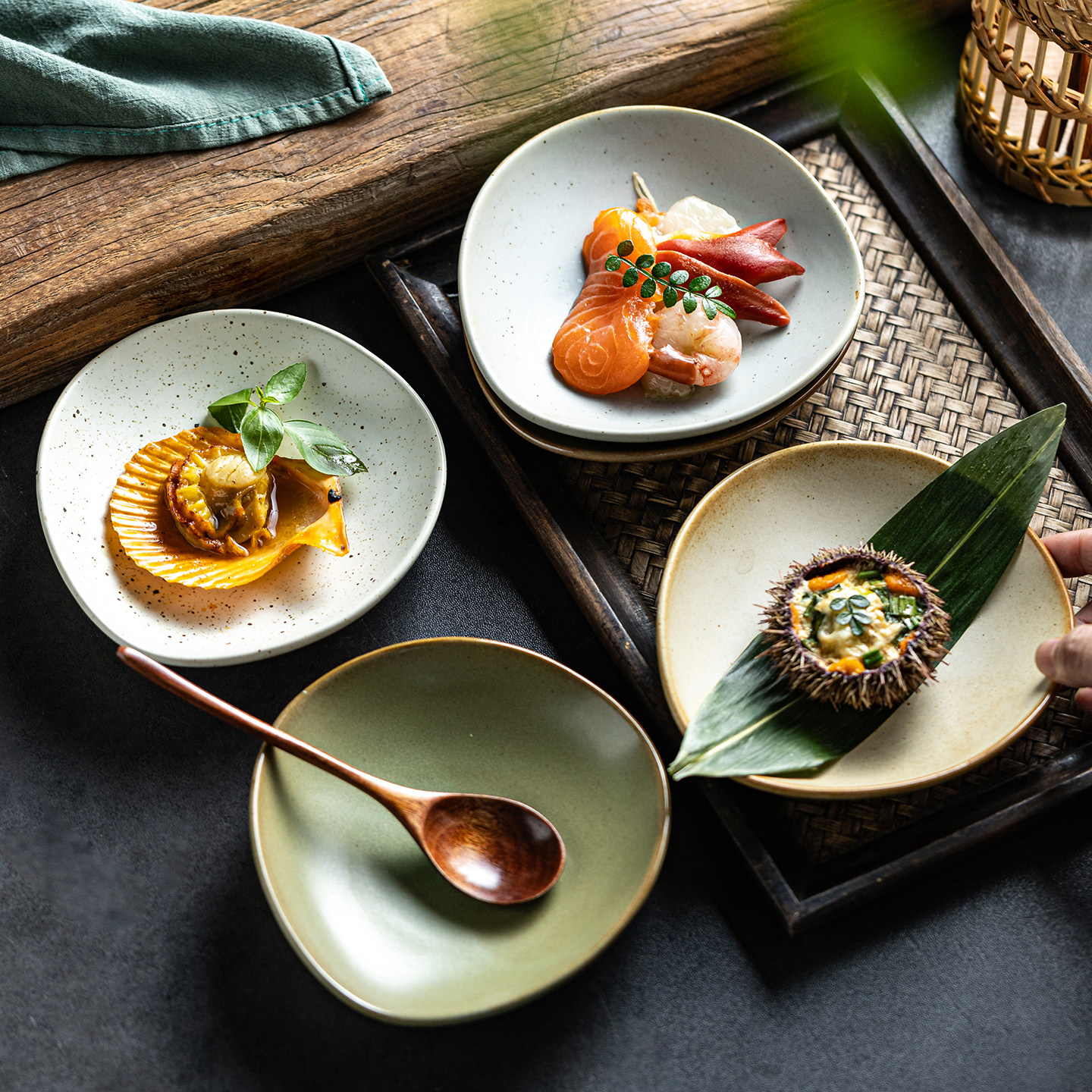 日式火锅烤肉蘸料碟子陶瓷家用小盘子碟子精致点心碟前菜碟凉菜碟