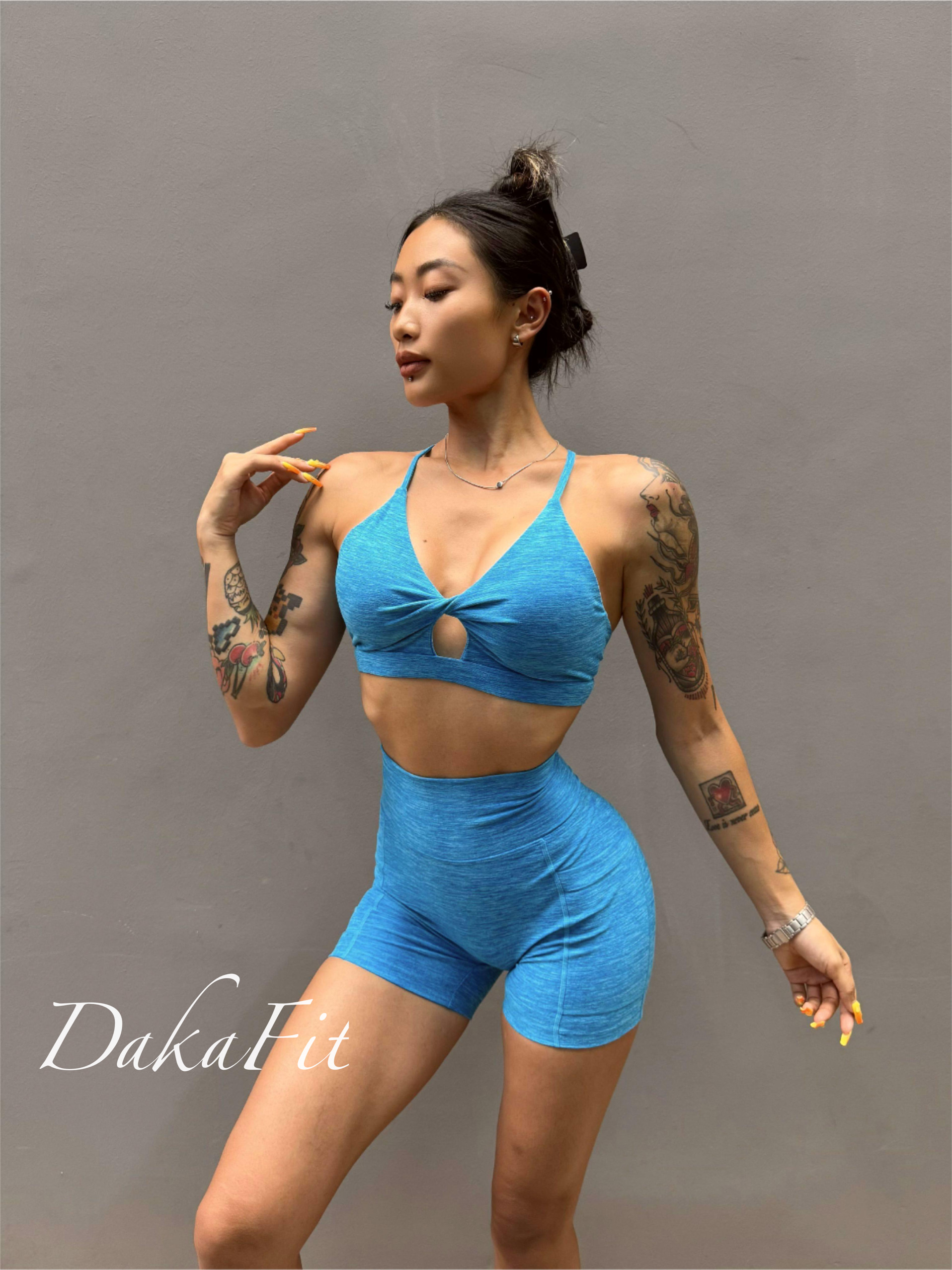 DakaFit阳离子扭纹外单运动内衣女露脐款深v健身瑜伽文胸透气套装