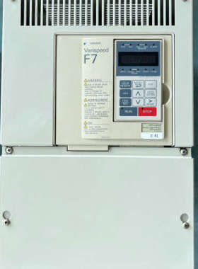 CIMR-F7B4022 安川变频器 22KW 380V议价