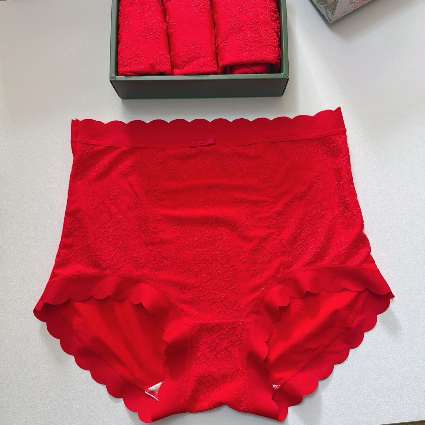 美奈家新年款女如意红内裤中高腰提花面料超弹亲肤舒适加肥三条装