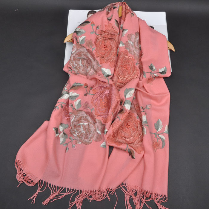 绣花纯羊毛婚庆礼服粉色围巾披肩
