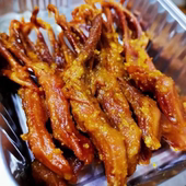 简直美味享受 那种沙沙感 九周曲咸蛋黄鸭舌 就爱吃咸蛋黄