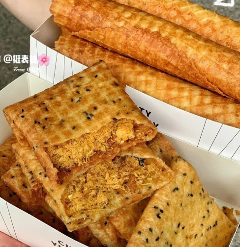 上海代购cityshop海苔肉松脆皮蛋卷 酥脆 里面满的海苔肉松