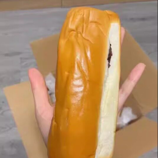 长条紫米面包 一箱20袋  紫米加奶酪 一直都是爆款的糕点