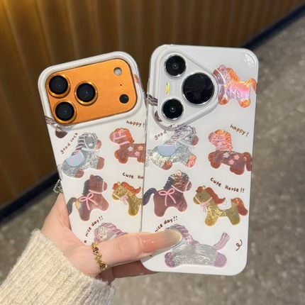 马年镂空彩色小马超火适用苹果17Pro手机壳iPhone16max13小米15华为mate80pura70k90note14荣耀400x100findx8