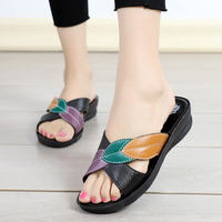 Summer new leaf fashion women's flip-flops, faux leather slippers for middle-aged and elderly mothers, wedge heel anti-slip plus-size shoes for women thumbnail 2