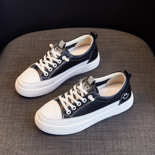 小白鞋女真皮板鞋2025年新款平底休闲百搭单鞋学生水钻运动女鞋子