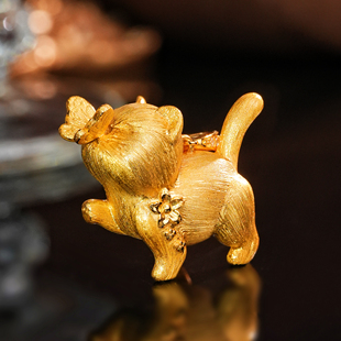 VISING珠宝【来福咪】蝴蝶猫咪黄金色勾丝刻丝项链吊坠锁骨链S925