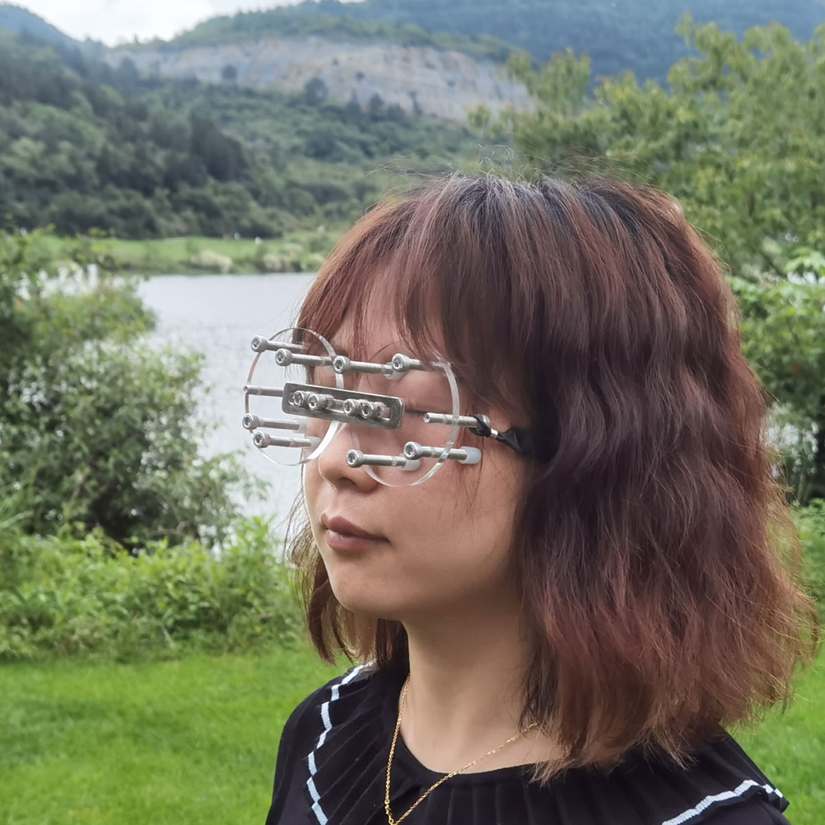 按摩器眼疲劳按摩有力穴位按压