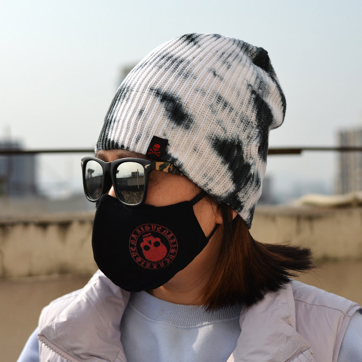 韩国潮牌韩版骷髅头标百搭套头包头护耳休闲迷彩扎染毛线针织帽子