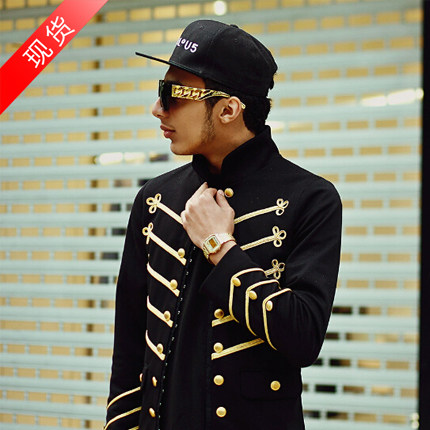 韓國秋裝刺繡夾克青年潮流軍裝立領修身單排扣商務休閑西裝外套男在類目 男裝, 夾克中 - 來自Buy2taobao.com提供專業的淘寶代購服務