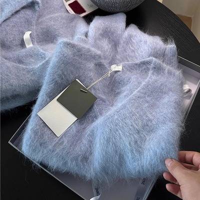 2025秋季软糯慵懒风高级感独特上衣超好看小个子蓝色马海毛毛衣