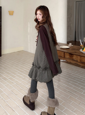 精分 褶皱暗涌 肌理感斜纹夹棉打底蓬蓬连衣裙背心收腰花苞裙