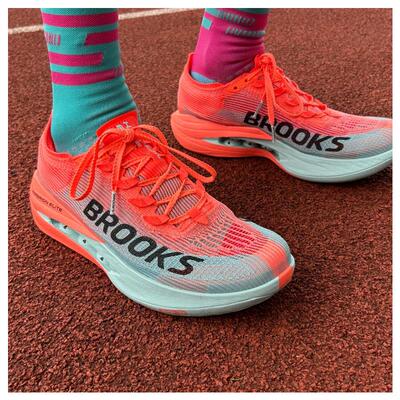 代购Brooks Hyperion Elite 5 布鲁克斯男款跑步鞋缓震轻便防滑