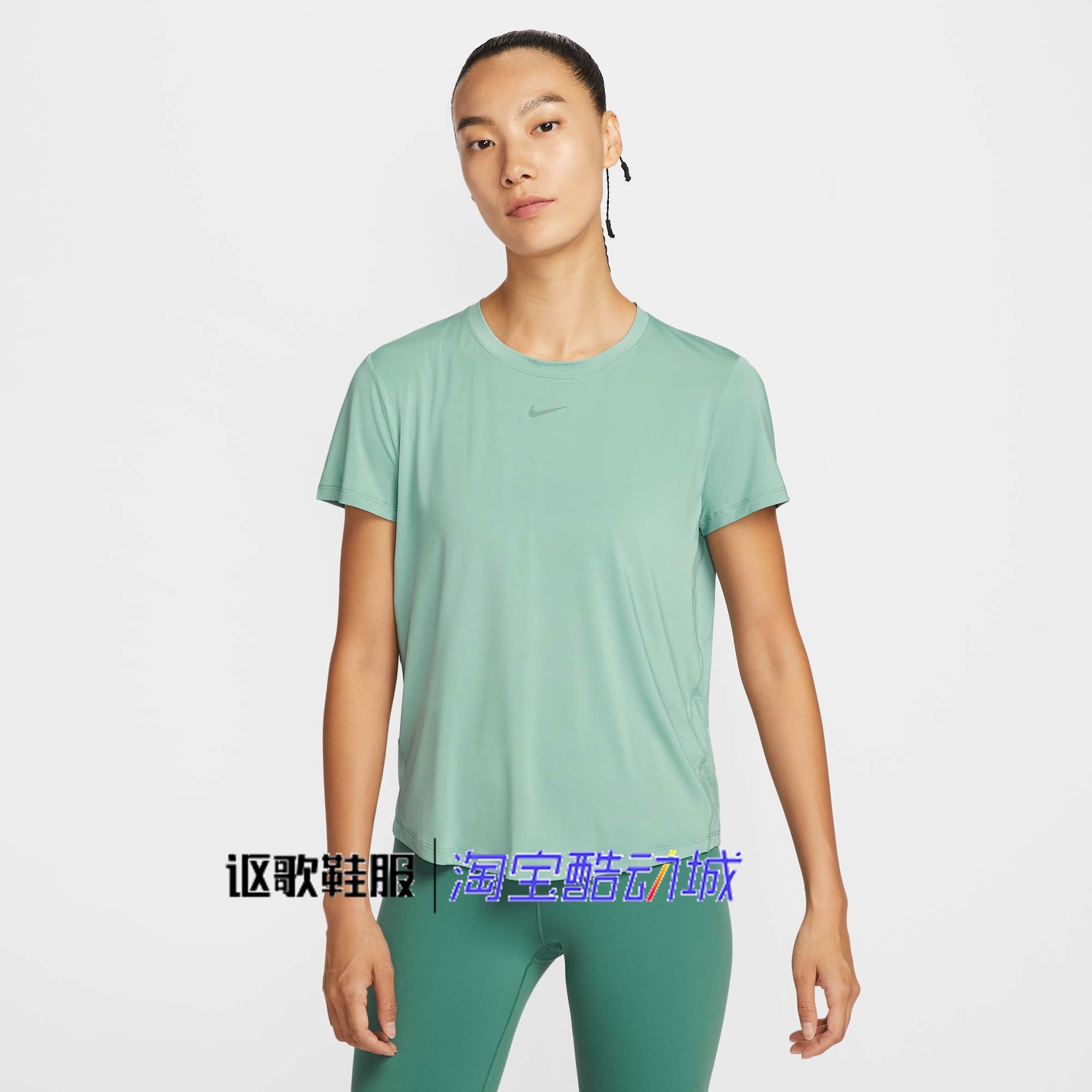 耐克女子夏季新款柔软舒适速干透气运动训练短袖T恤FN2799-017,运动服/休闲服装,运动T恤,淘宝优惠券,粉丝福利购,淘宝优惠卷