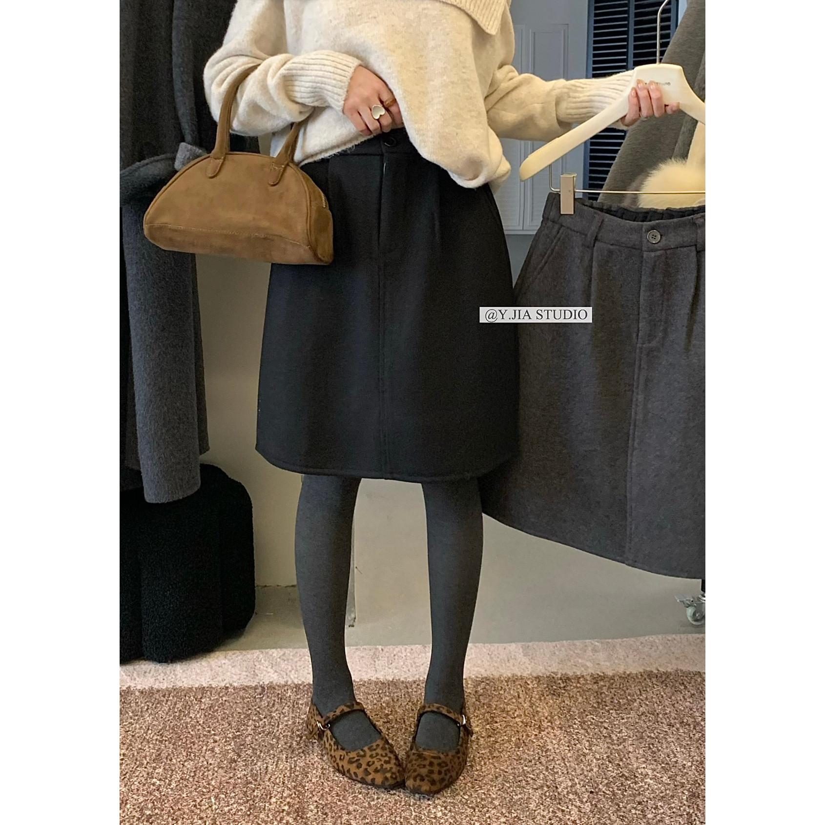 毛呢A字裙加绒加厚半身裙女