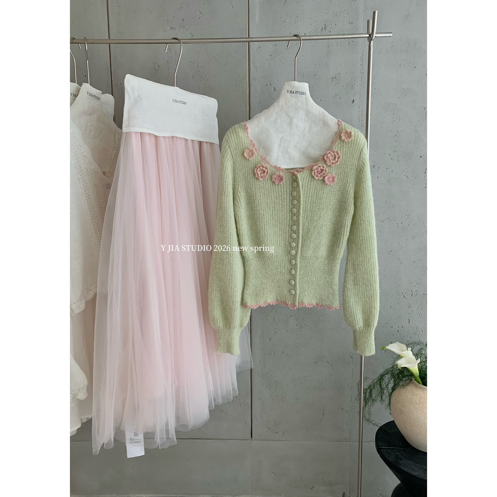 Y.JIA伊嘉十三行春季花朵开衫+粉色网纱蓬蓬半身裙套装女Y26-1113
