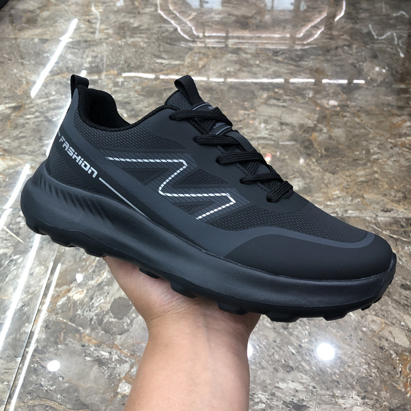 男鞋秋冬季新款黑色运动鞋软底防滑轻便百搭休闲鞋子男系带跑步鞋,流行男鞋,时尚休闲鞋,淘宝优惠券,粉丝福利购,淘宝优惠卷
