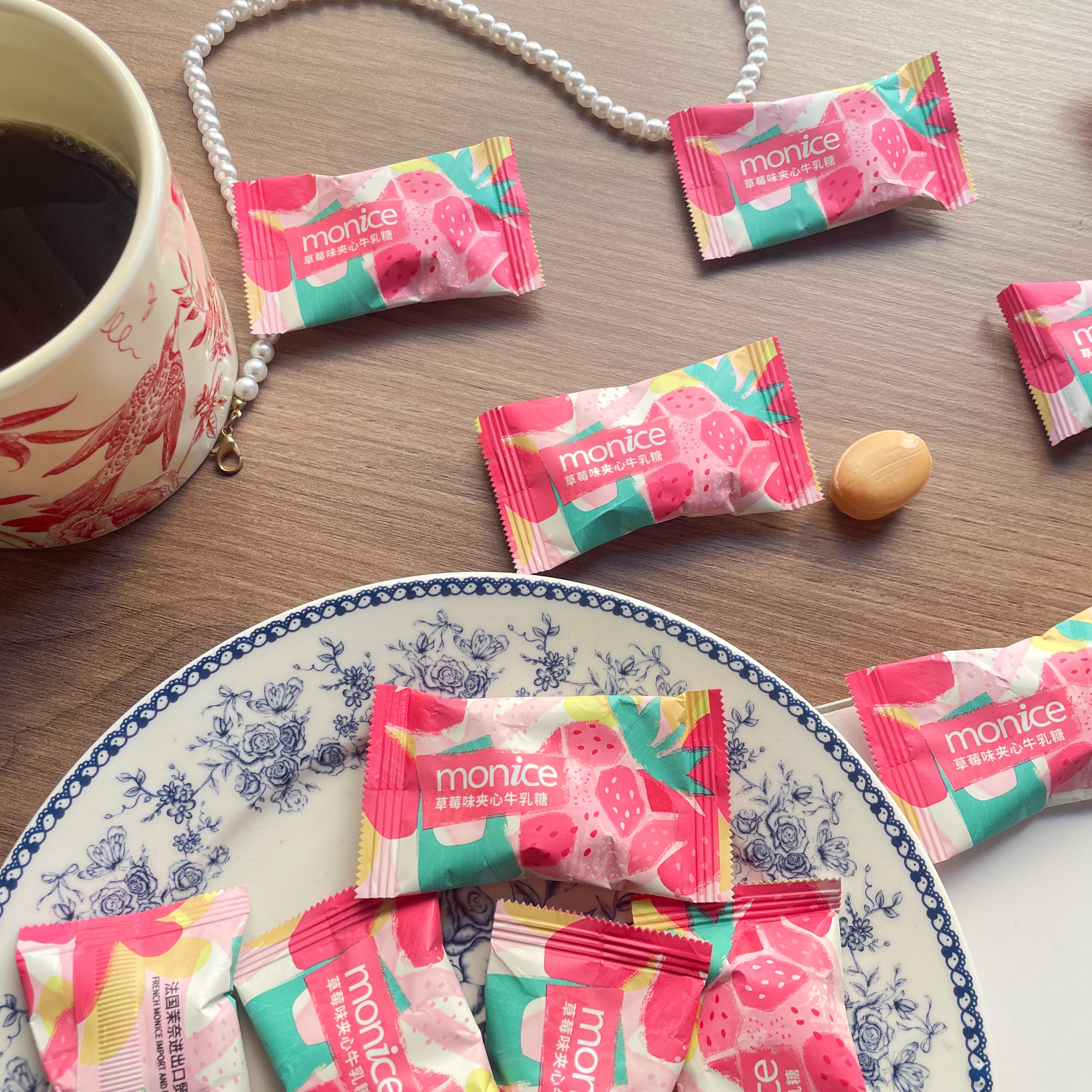 monice茉奈草莓味夹心牛乳糖结婚喜糖前台招待办公室零食伴手礼,零食/坚果/特产,奶糖,淘宝优惠券,粉丝福利购,淘宝优惠卷