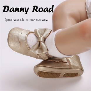 2025新款金色公主鞋蝴蝶结宝宝鞋小皮鞋软底防滑0-1岁女宝魔术贴
