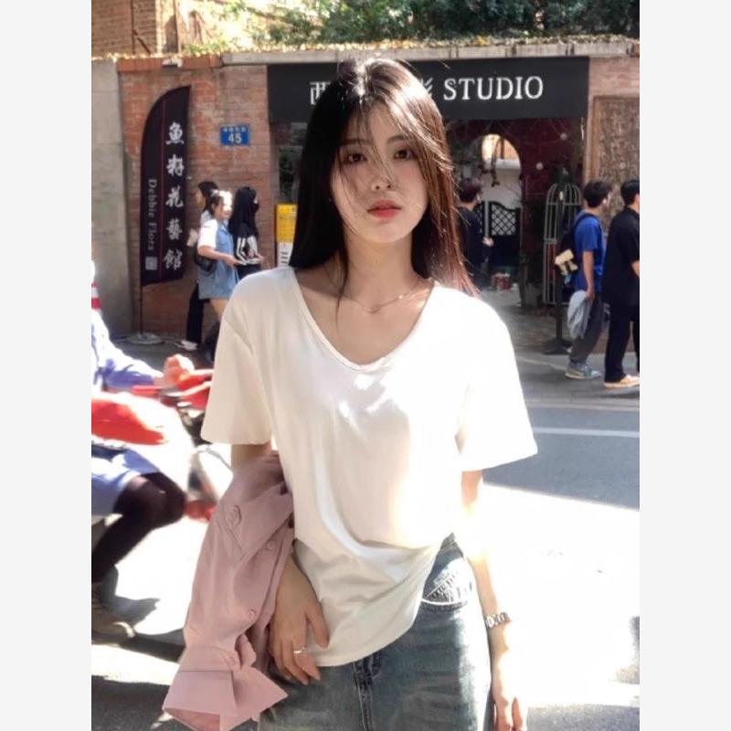 白色v领正肩短袖t恤女款夏季2025新款宽松纯色打底衫内搭辣妹上衣