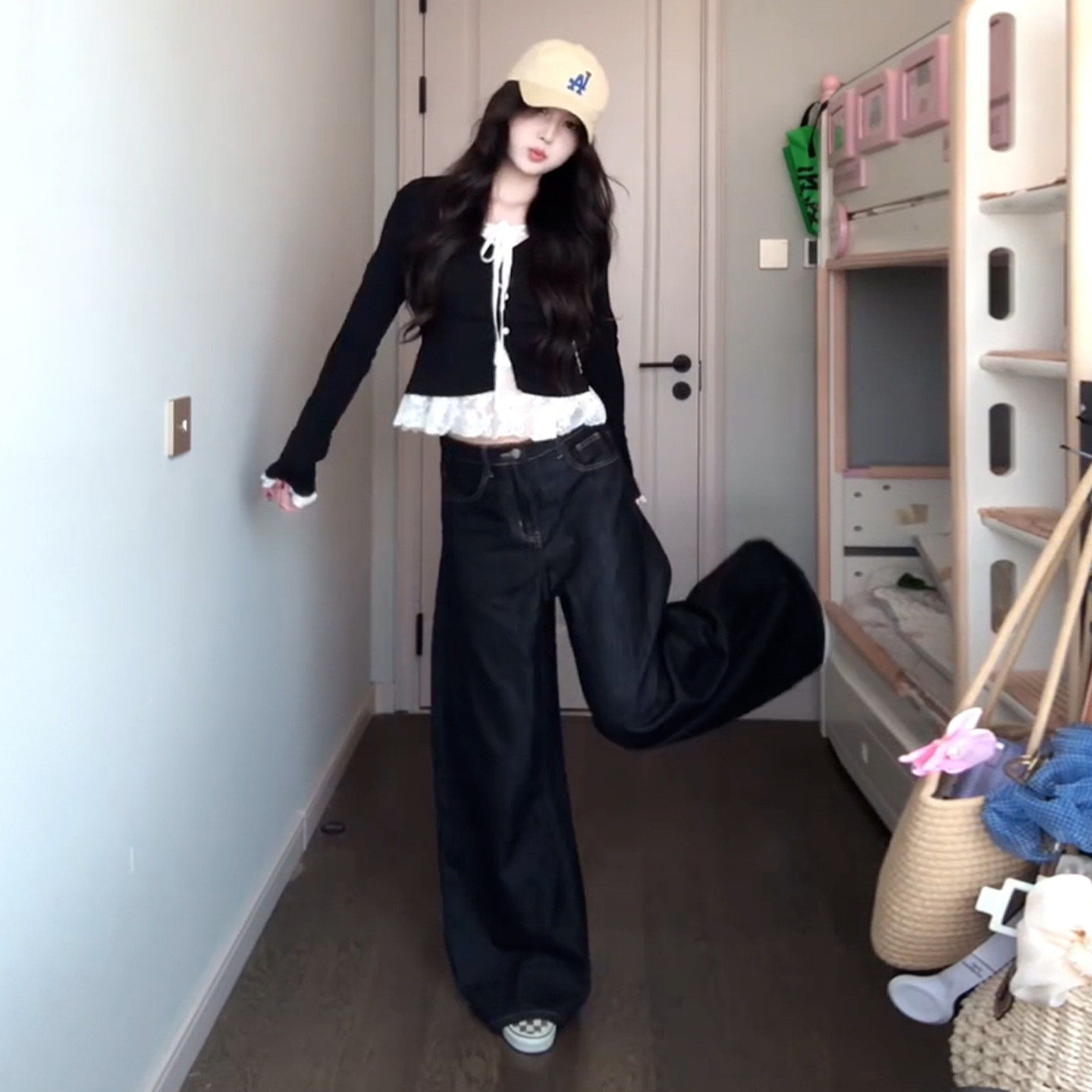 假两件蕾丝拼接长袖t恤女2025新款早秋季韩系穿搭高级感chic上衣