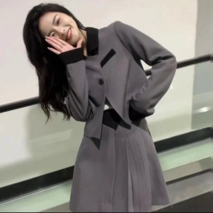 2026春款设计感小众气质拼色西装短款外套小个子百褶半身裙套装女