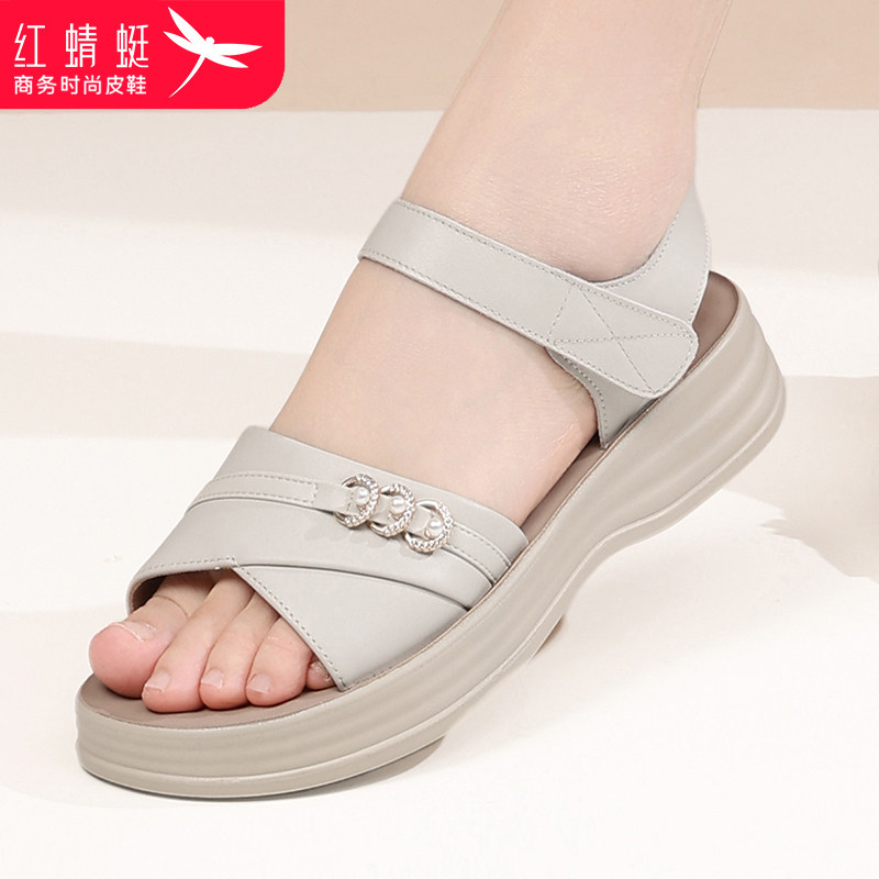 红蜻蜓女鞋女士时尚平底凉鞋女妈妈2026新款夏季真皮软底牛皮软皮
