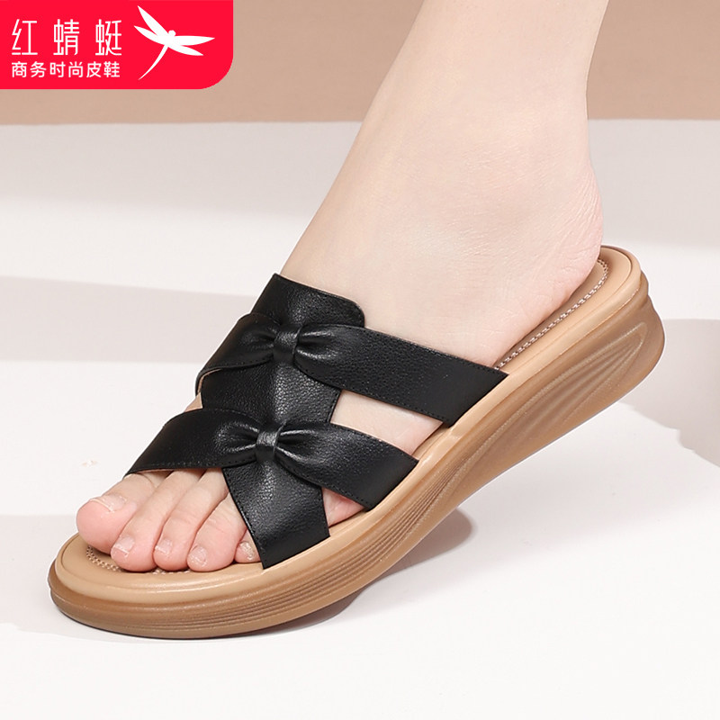 红蜻蜓真皮软底防滑妈妈凉拖