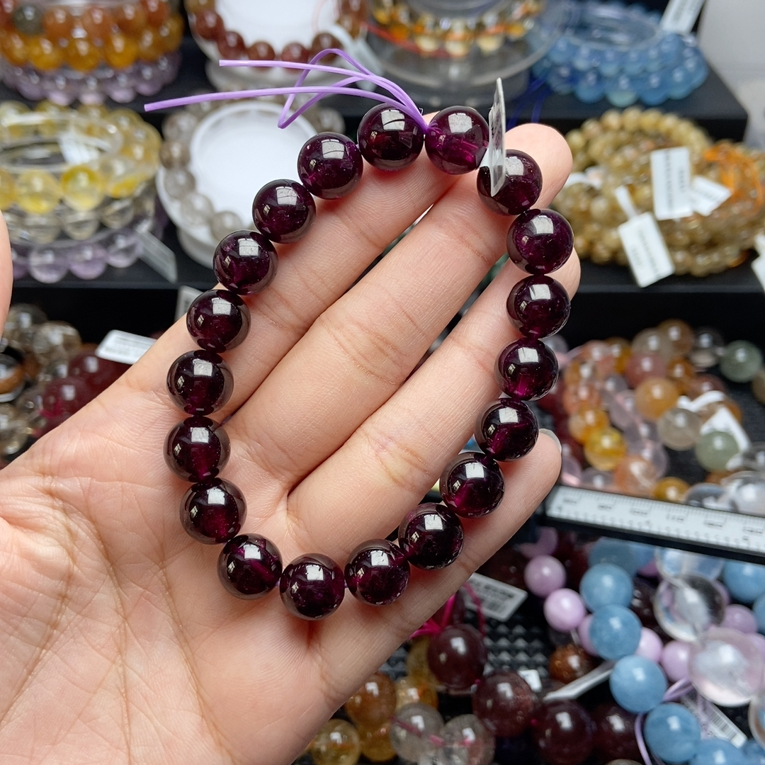 卡10+ 巴西紫牙乌石榴石8