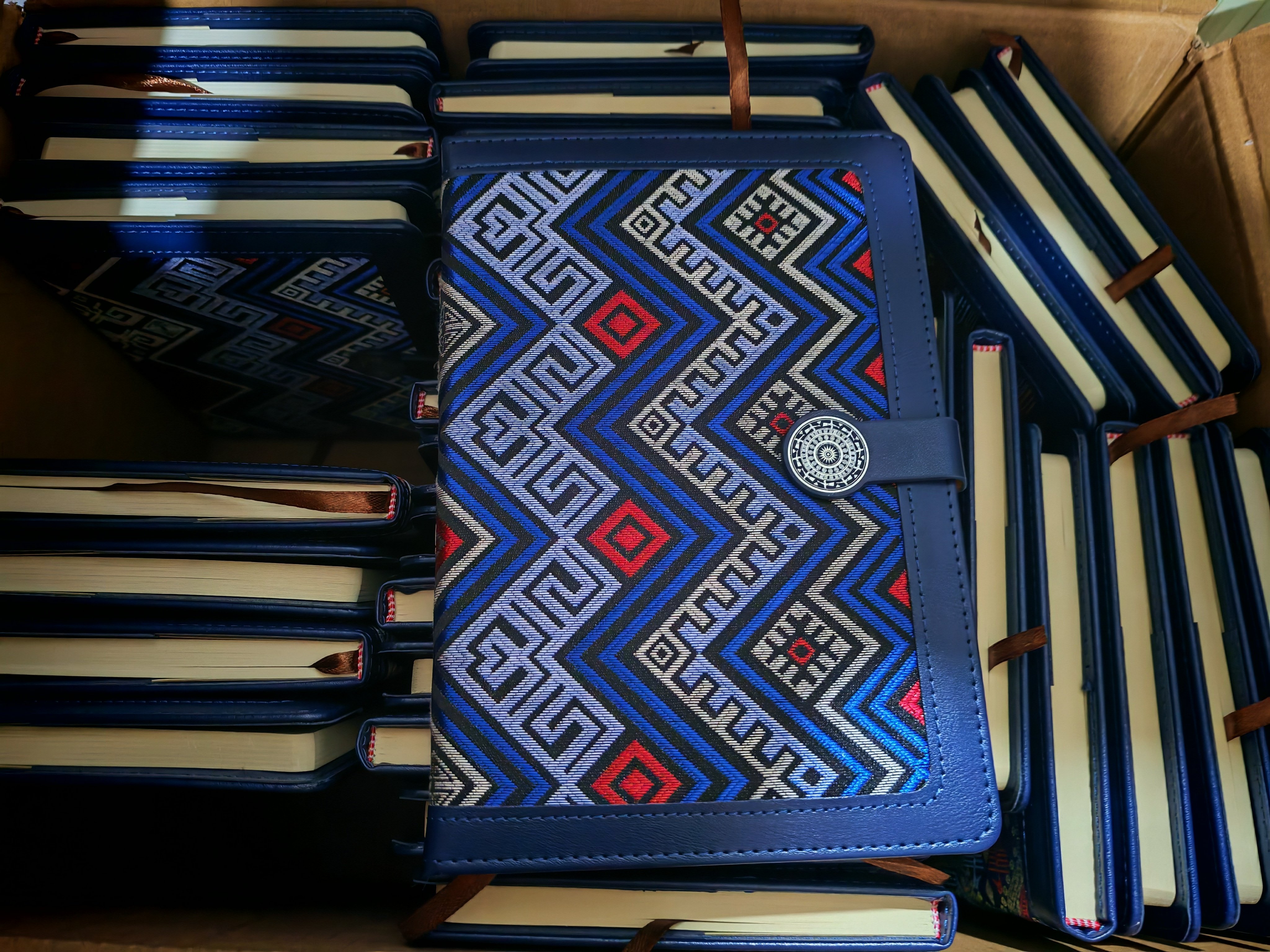 广西非遗壮锦A5笔记本记事本日记本手账本子商务伴手礼活动礼物,文具电教/文化用品/商务用品,手帐/日程本/计划本,淘宝优惠券,粉丝福利购,淘宝优惠卷