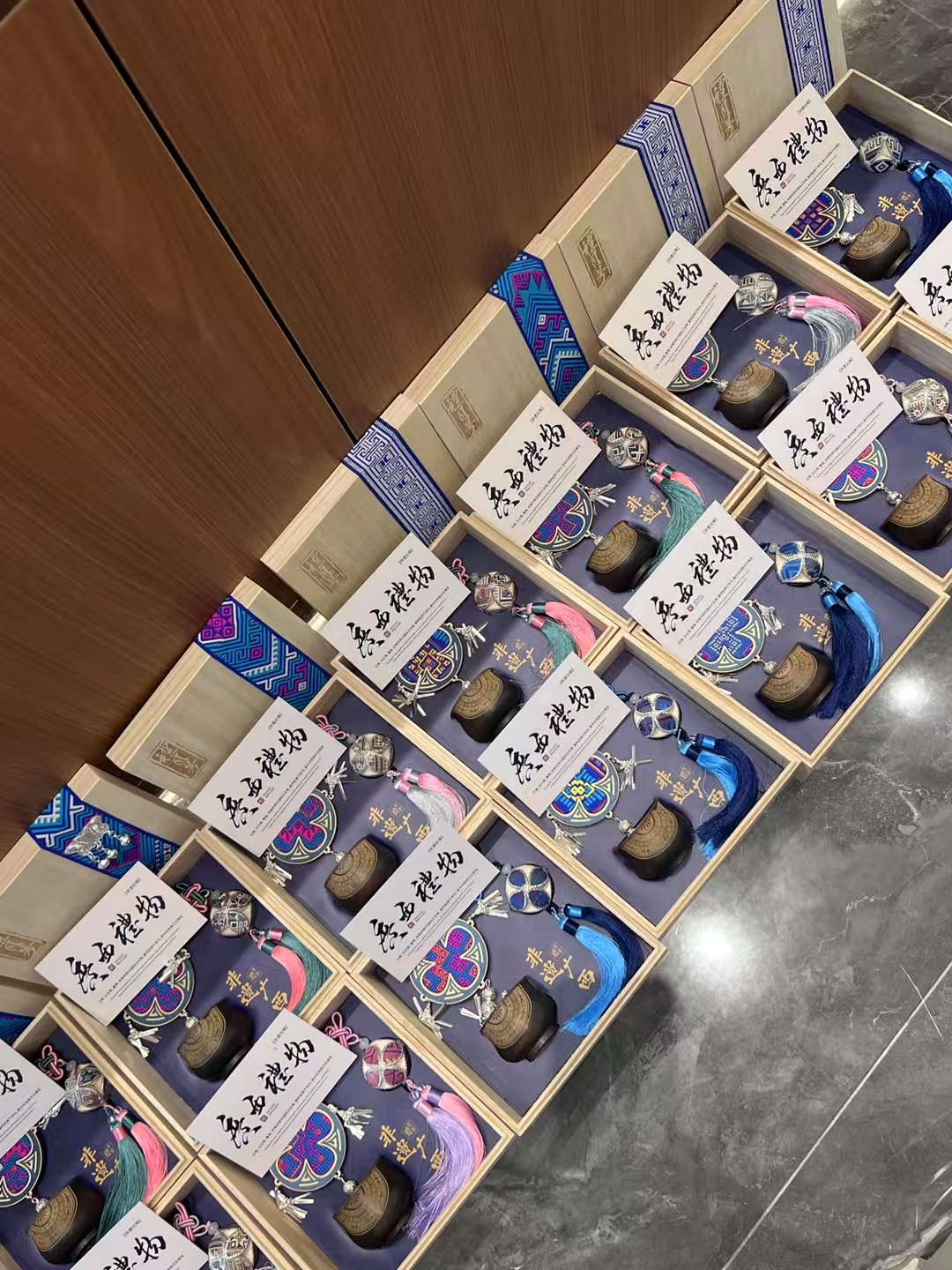 广西非遗文化礼品套装伴手礼送员工福利送贵宾壮锦伴手礼民族特色