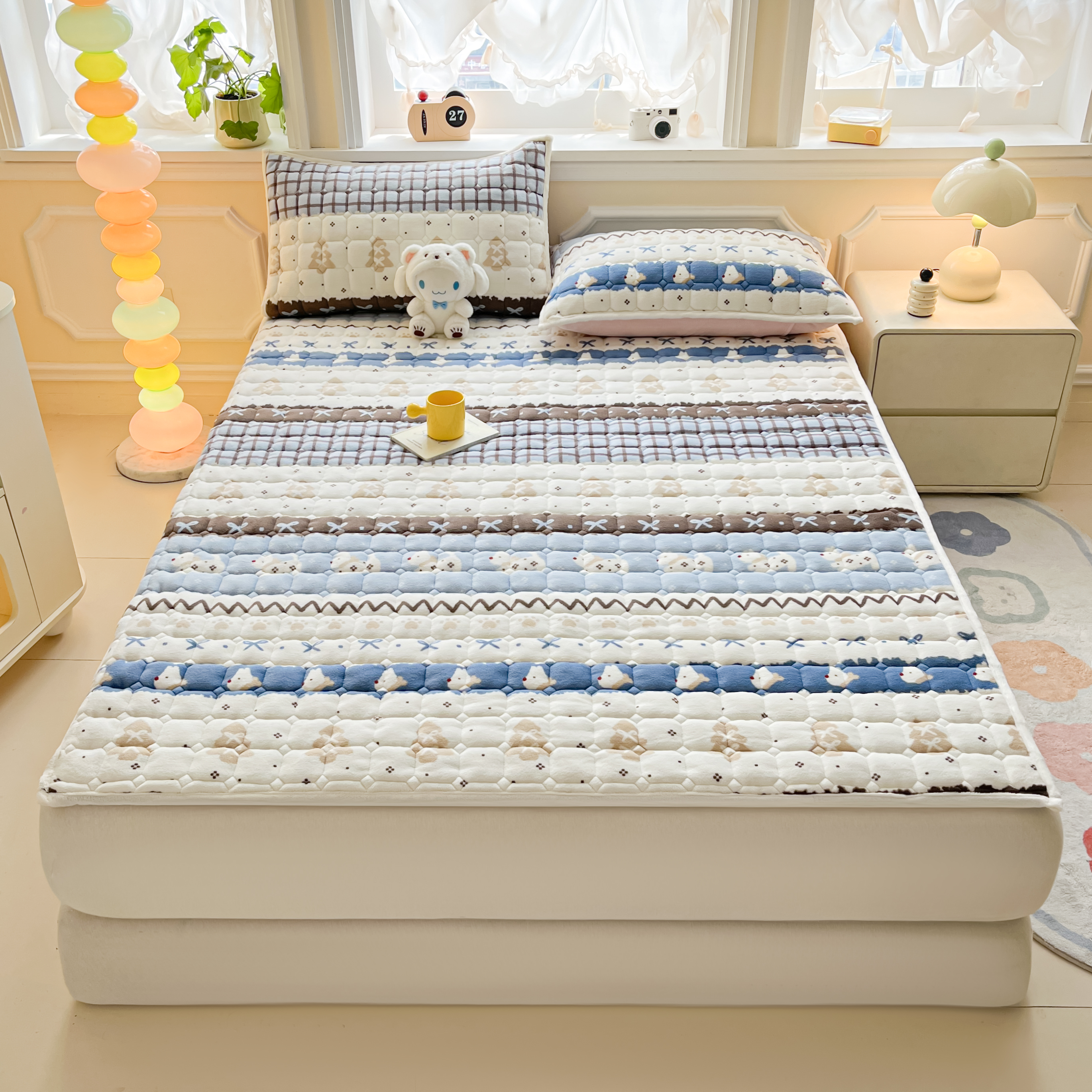 牛奶绒加厚夹棉床垫冬季床盖