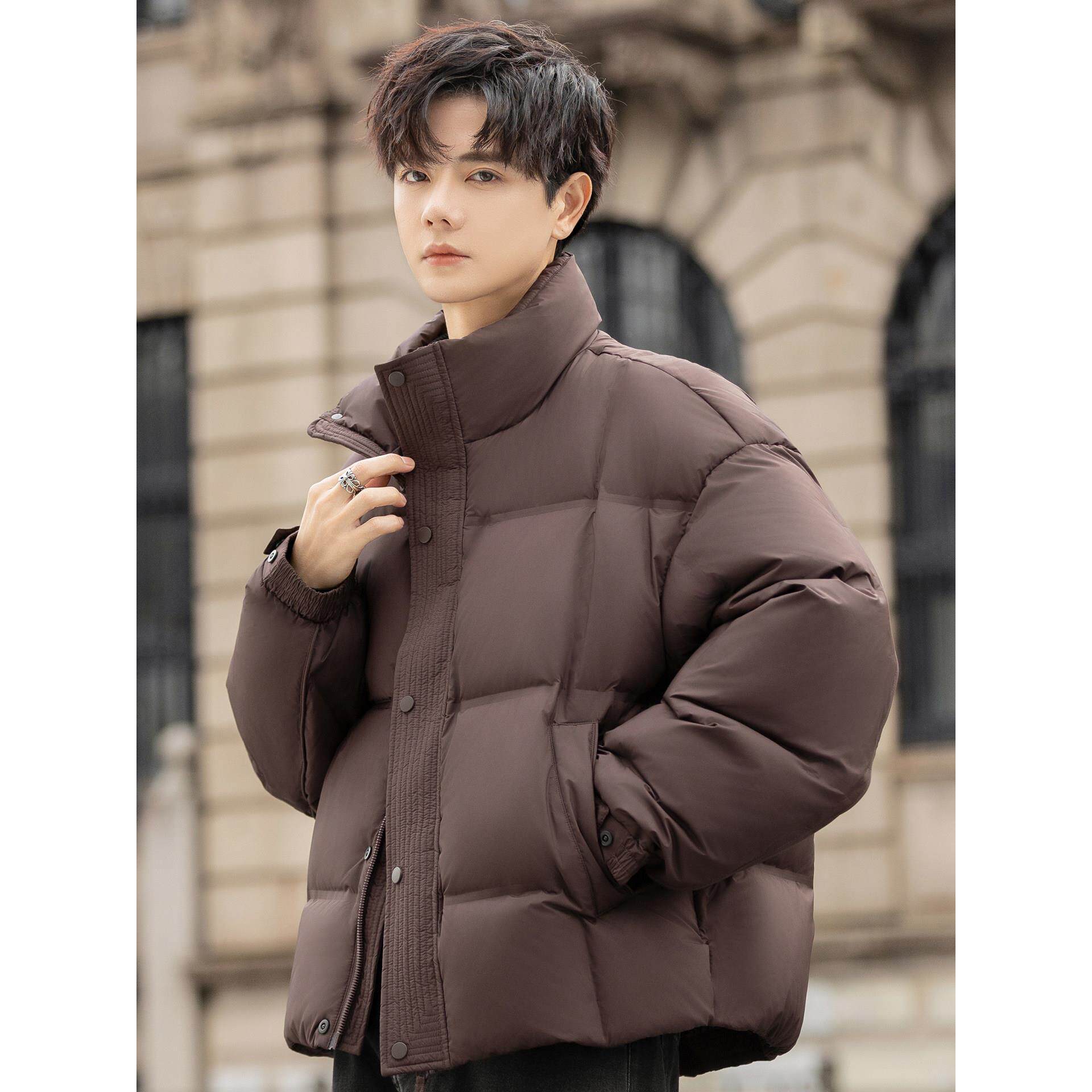 90绒立领轻薄羽绒服男士新款冬季泡芙面包服高充绒量防寒保暖外套