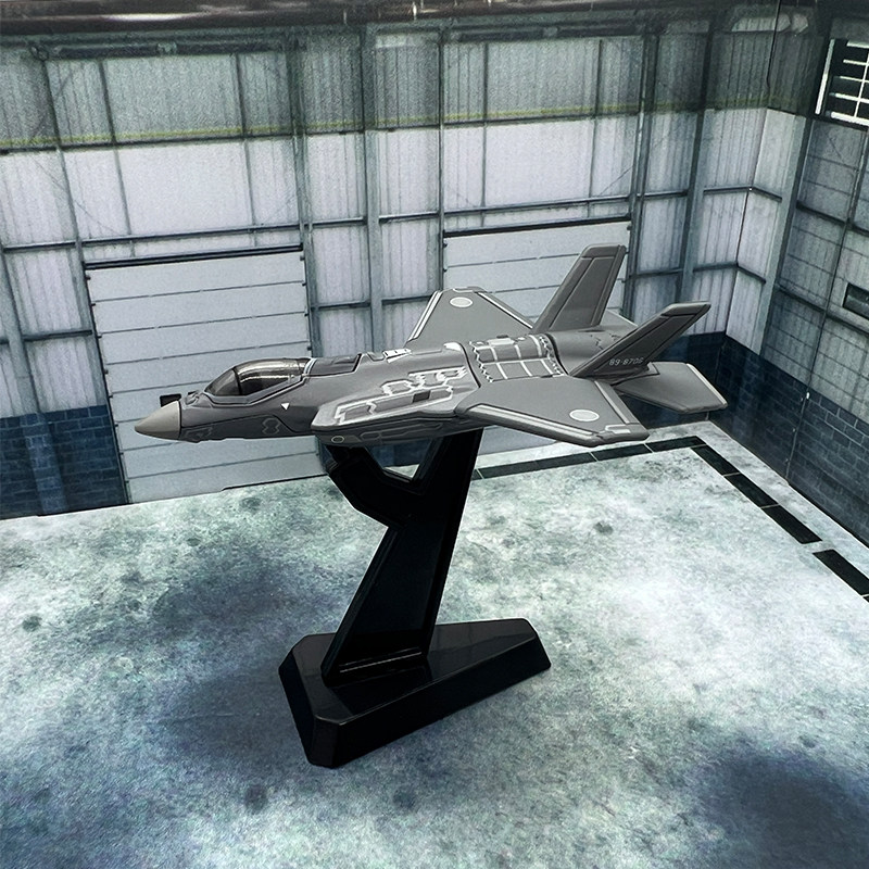 tomy多美卡仿真儿童玩具飞机模型黑盒tp28号航空自卫队f-35战斗机