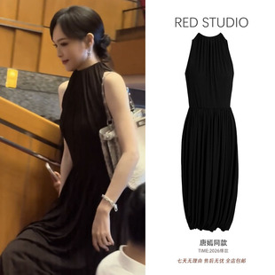 唐嫣同款黑色收腰无袖挂脖连衣裙中长款小众设计感优雅气质长裙子