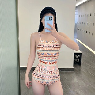 马年吉祥纹泳衣女连体杜邦莱卡单层竞速专业运动训练速干游泳衣